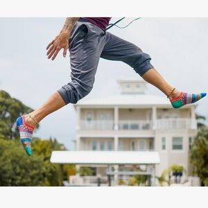 Free People 🌟Solmate Socks Mismatched-Cayenne Ankle Socks